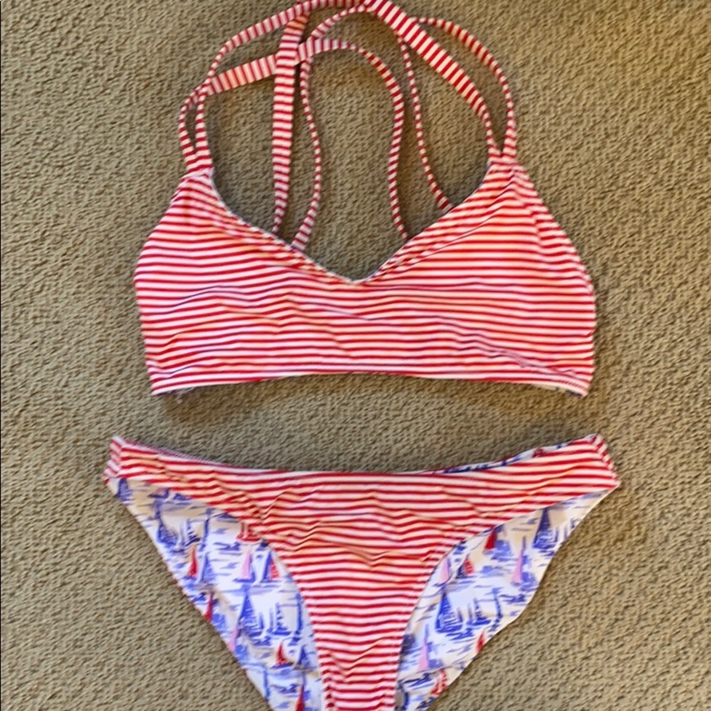 Vineyard vines reversible ladies bikini. Small.